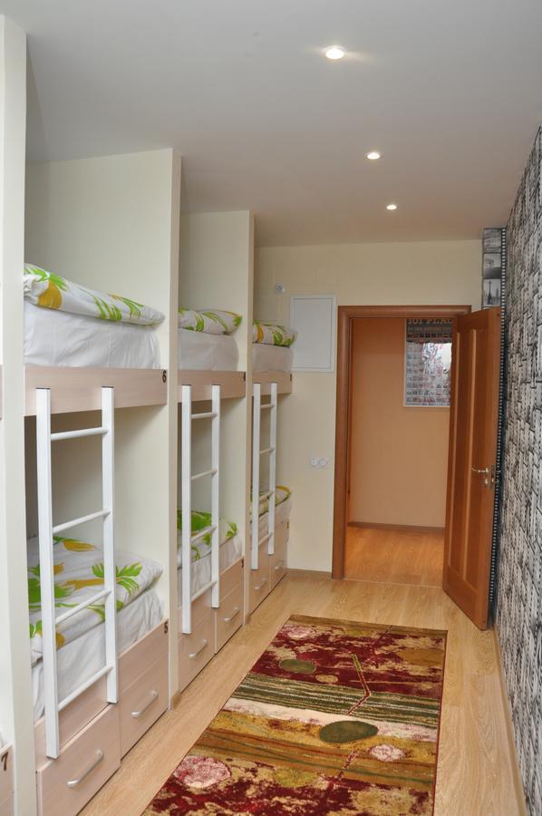 Art Hostel Алма Ата Екстериор снимка