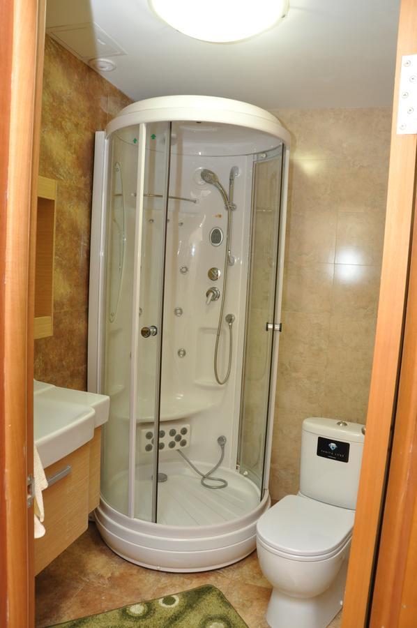 Art Hostel Алма Ата Екстериор снимка