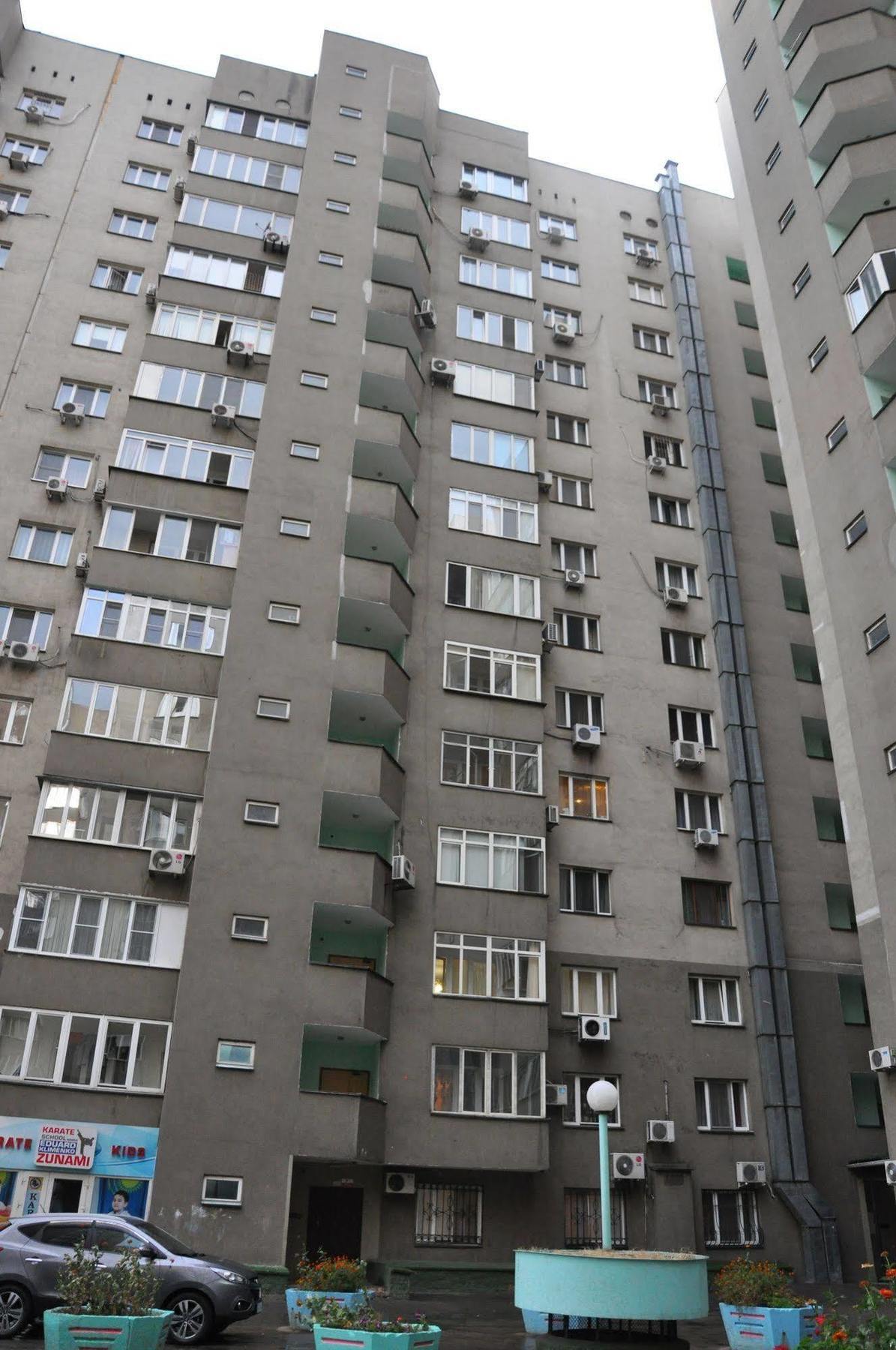 Art Hostel Алма Ата Екстериор снимка