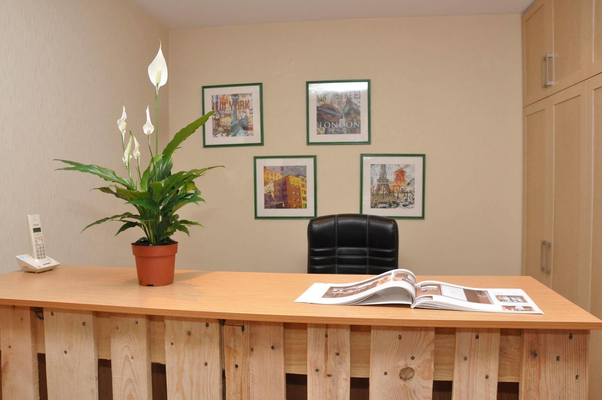 Art Hostel Алма Ата Екстериор снимка